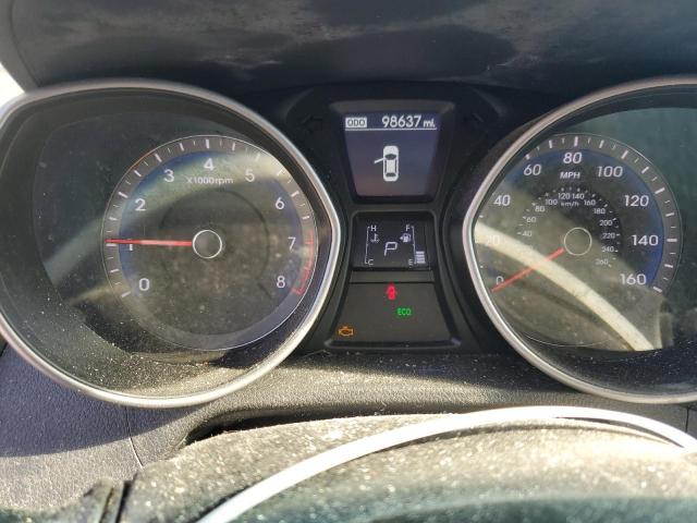 Hyundai ELANTRA Image 9