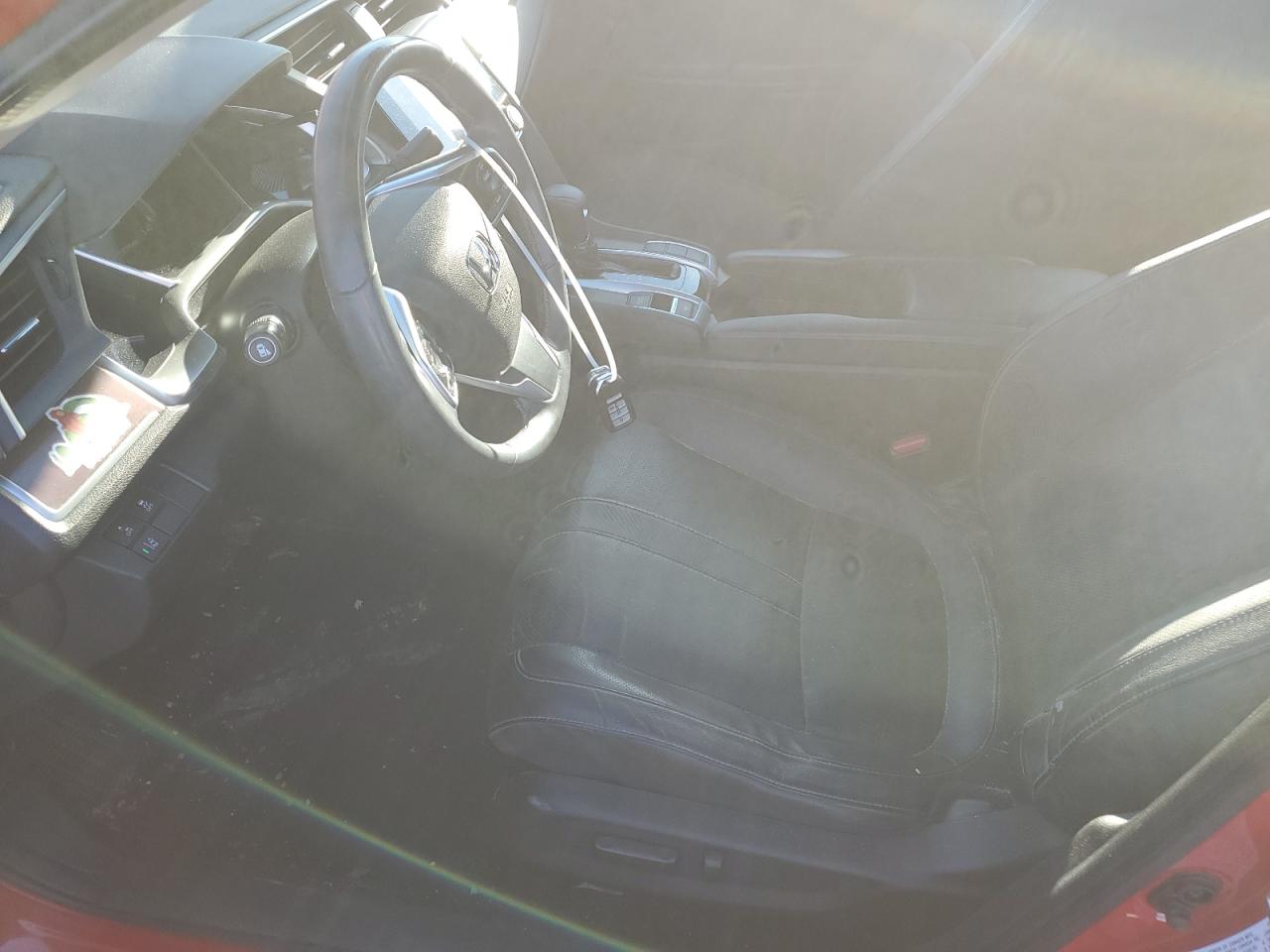 Honda Civic Touring Image 5