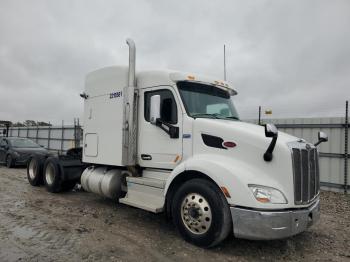  Salvage Peterbilt Tractor 579