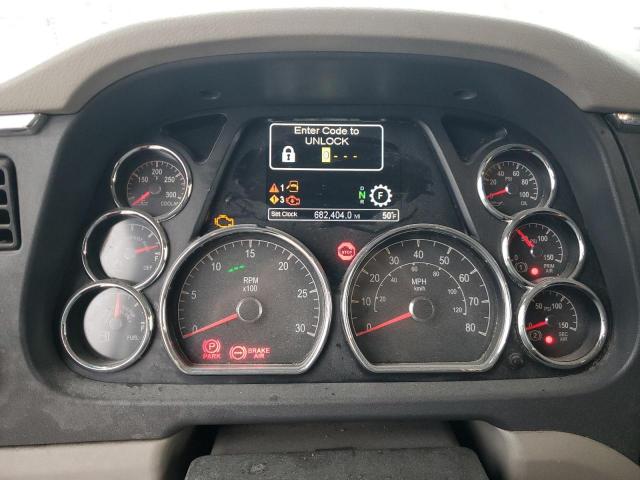 Peterbilt Tractor 579 Image 2