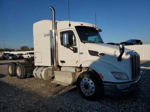  Salvage Peterbilt Tractor 579