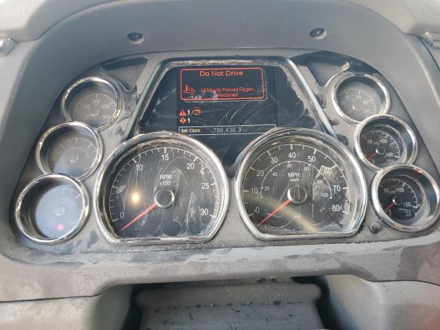 Peterbilt Tractor 579 Image 9