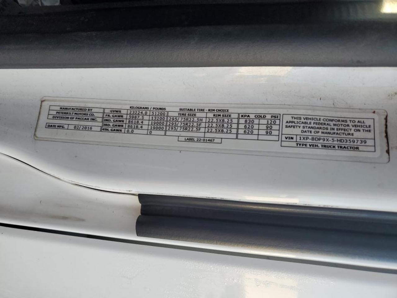 Peterbilt Tractor 579 Image 6