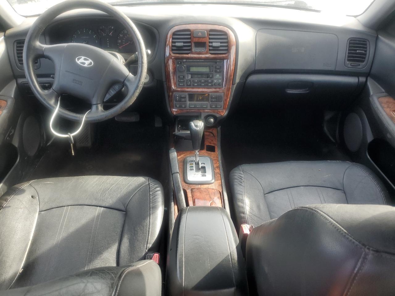 Hyundai SONATA Gls Image 11