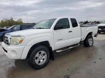  Salvage Toyota Tacoma