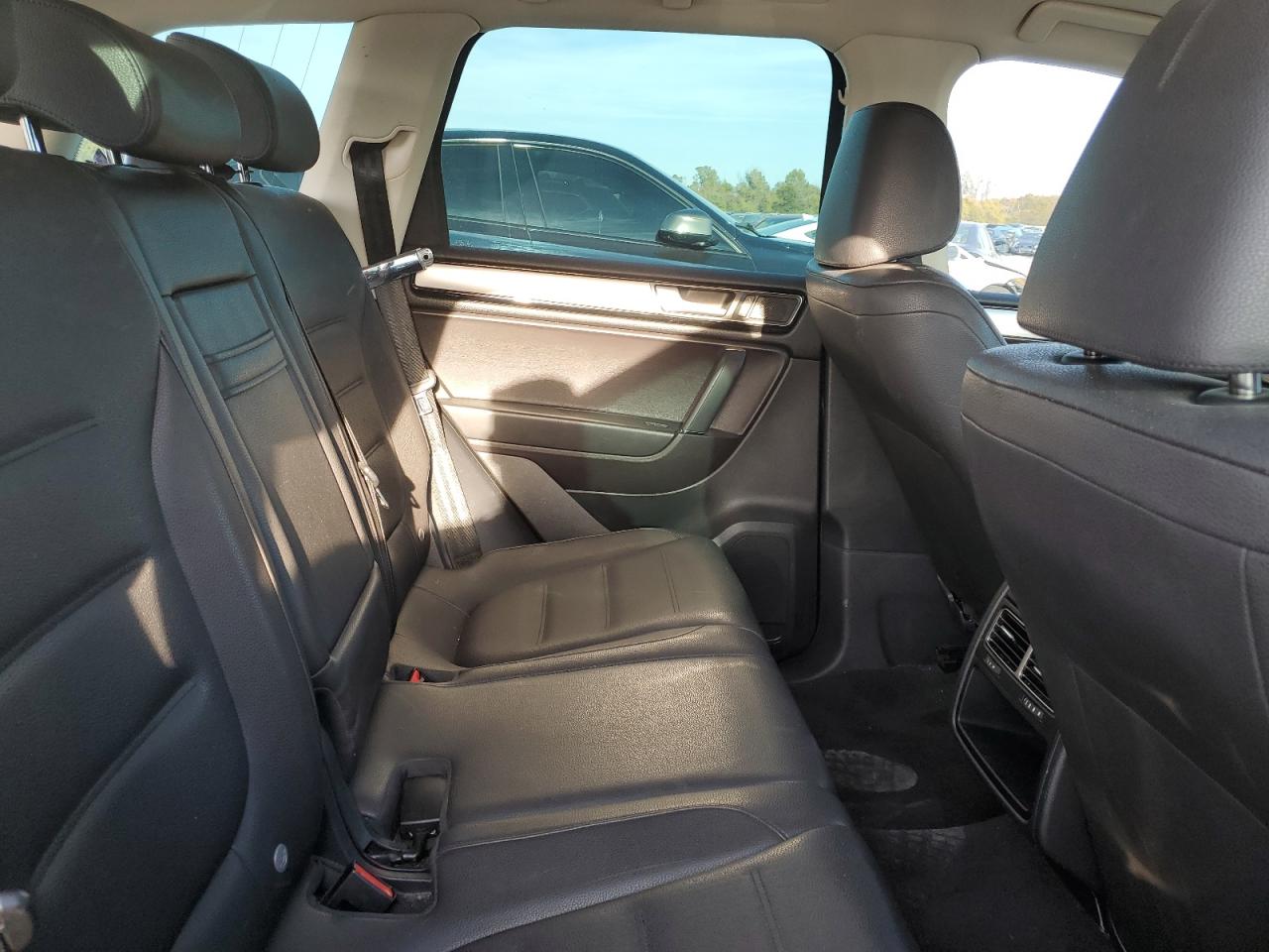 Volkswagen Touareg V6 Tdi Image 10