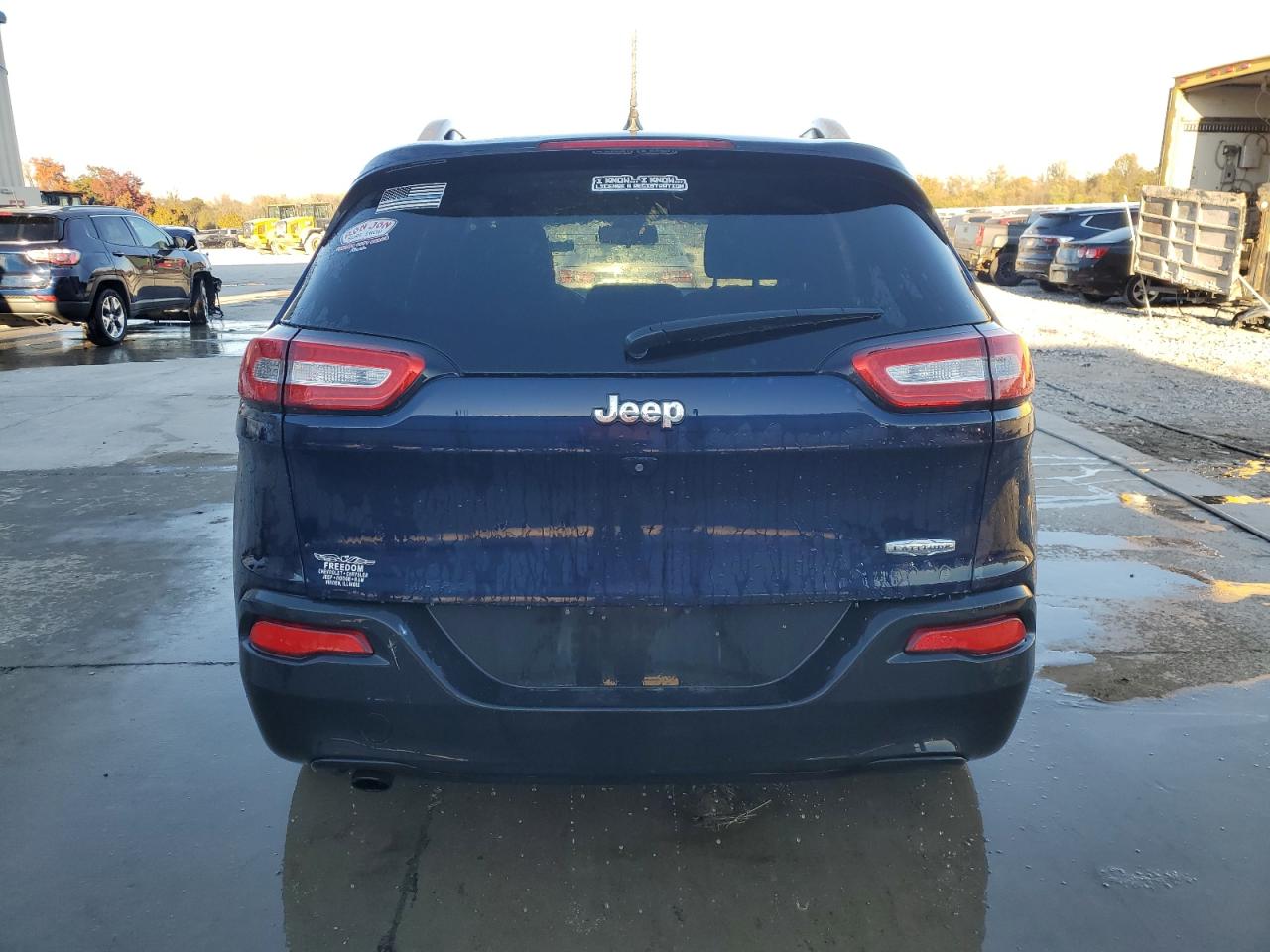 Jeep Grand Cherokee Latitude Image 2