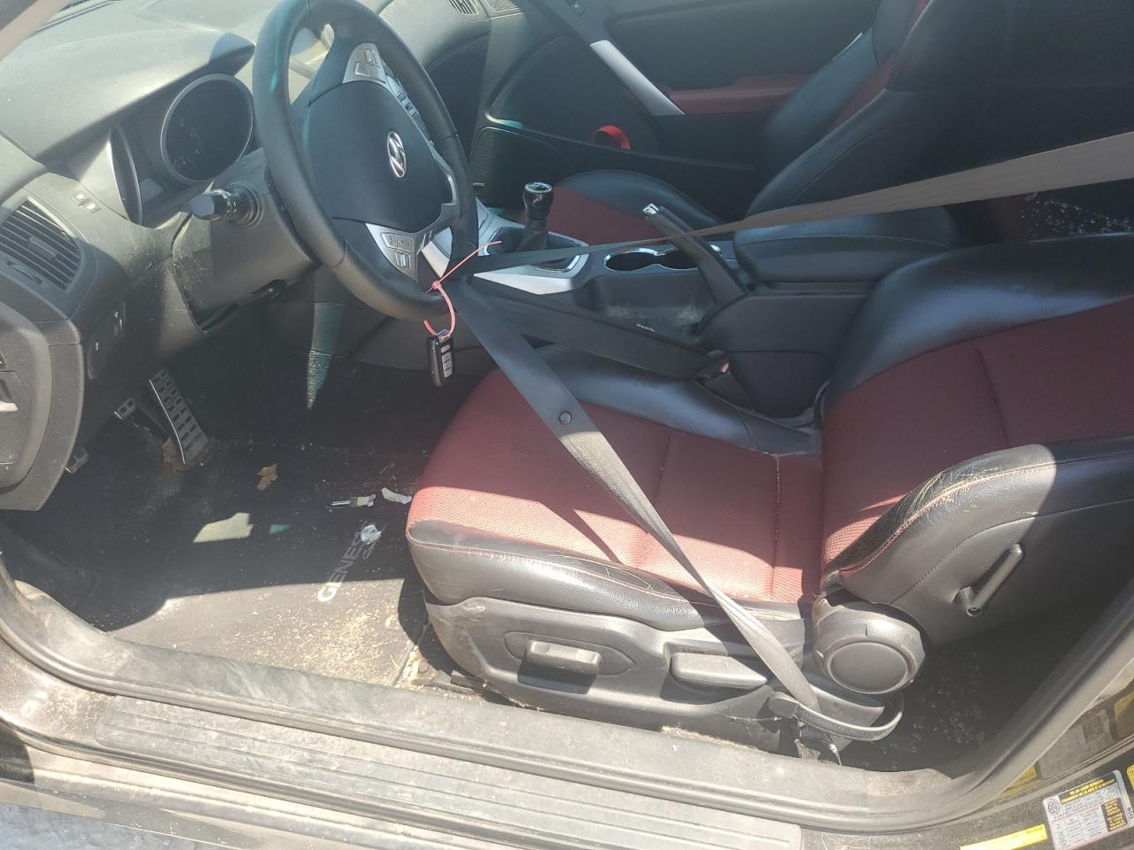 Hyundai Genesis 2.0t Image 5