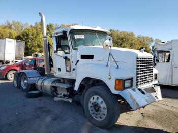  Salvage Mack 600 Chu600
