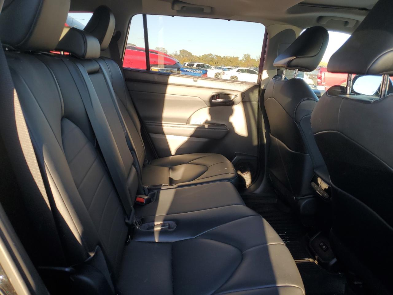 Toyota Highlander Xle Image 7