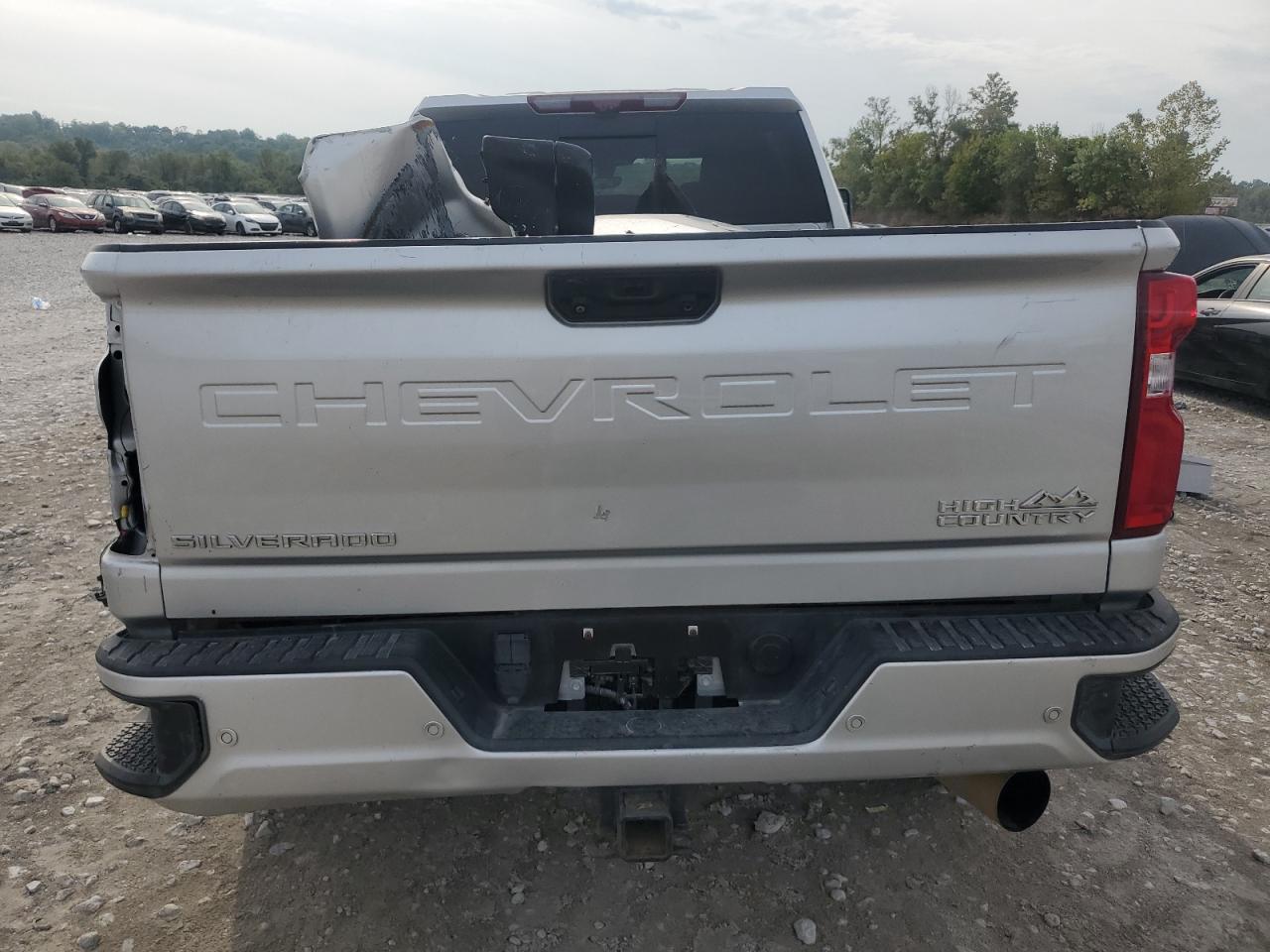 Chevrolet Silverado K2500 High Coun K2500 High Country Image 9
