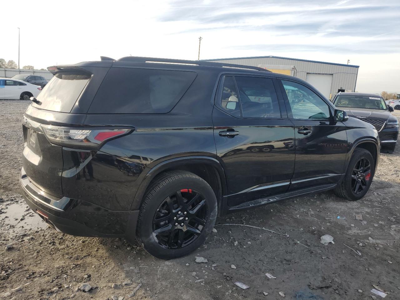 Chevrolet Traverse Premier Image 3