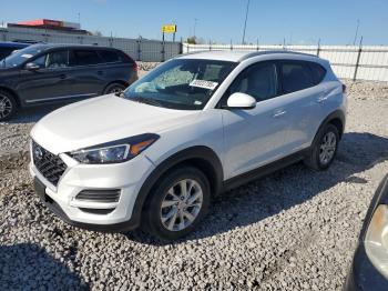  Salvage Hyundai TUCSON