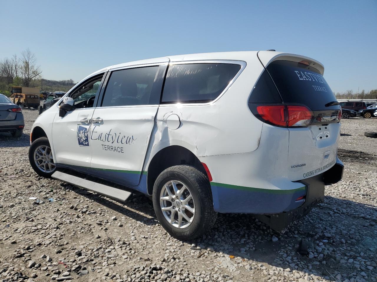 Chrysler Minivan Lx Image 2