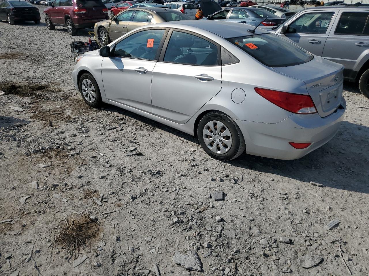Hyundai ACCENT Se Image 3