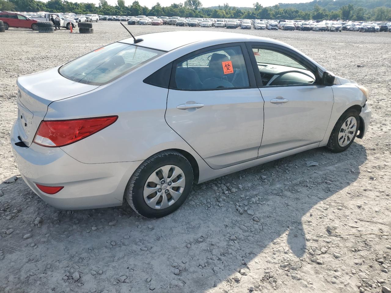 Hyundai ACCENT Se Image 8