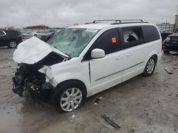  Salvage Chrysler Minivan