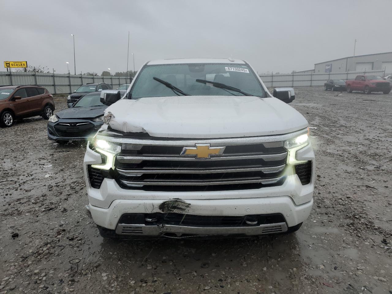 Chevrolet Silverado K1500 High Country Image 4