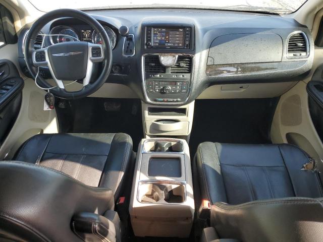 Chrysler Minivan Touring L Image 7