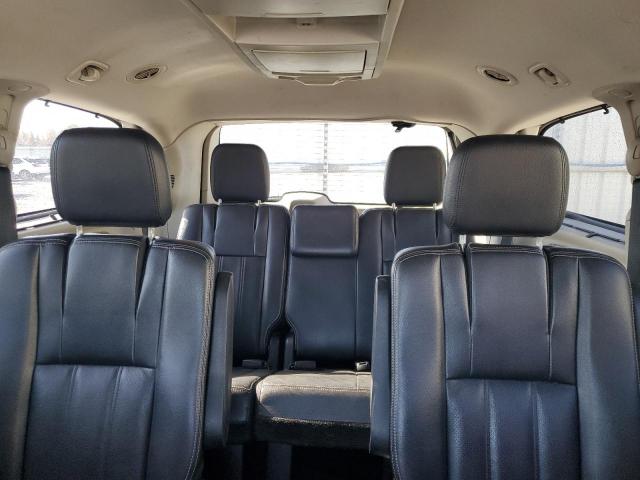 Chrysler Minivan Touring L Image 9