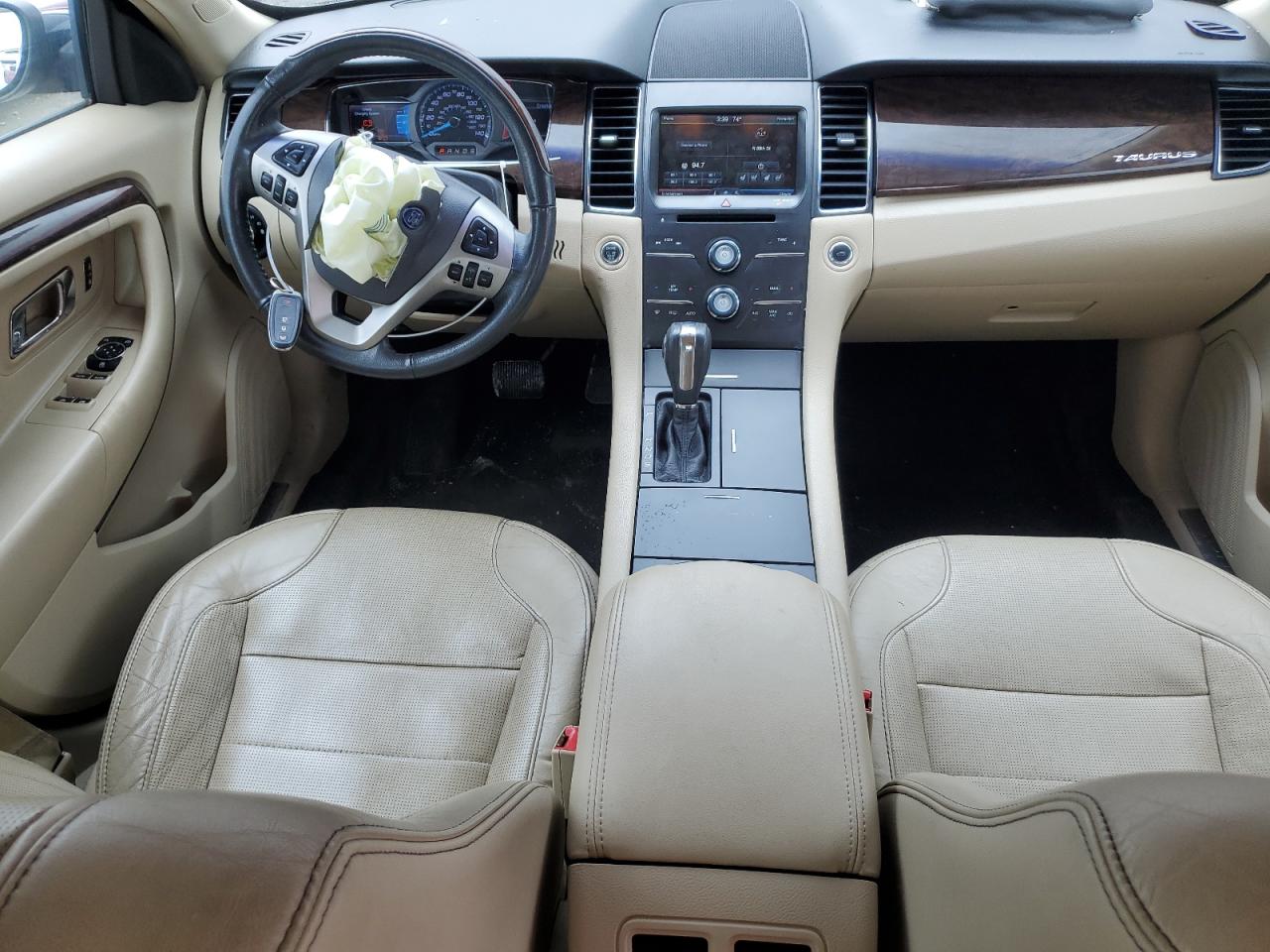 Ford Taurus Limited Image 9