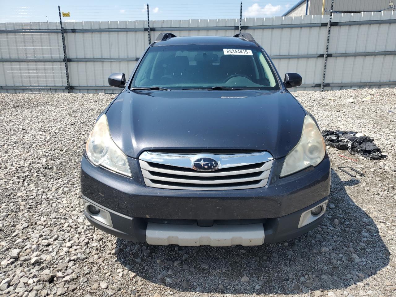 Subaru Outback 2.5i Limited Image 3