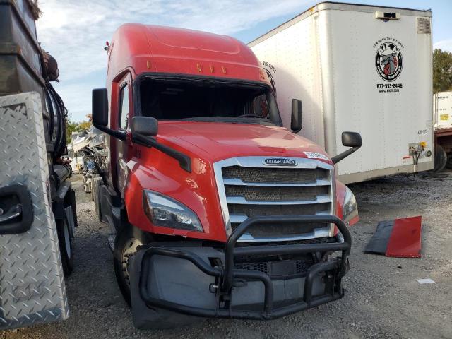 Salvage Freightliner Cascadia 1