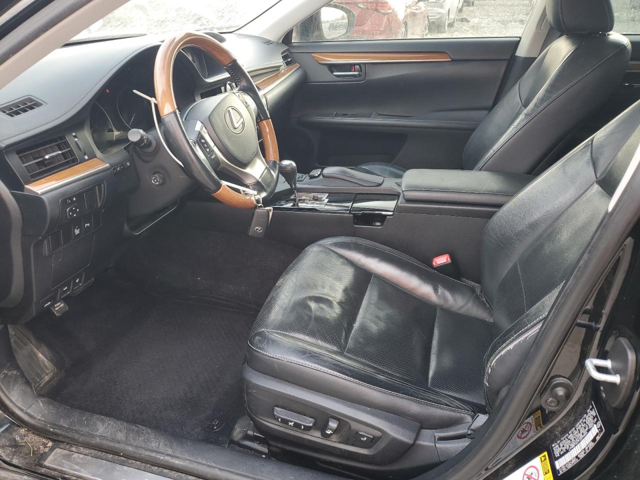 Lexus Es 300h Image 11