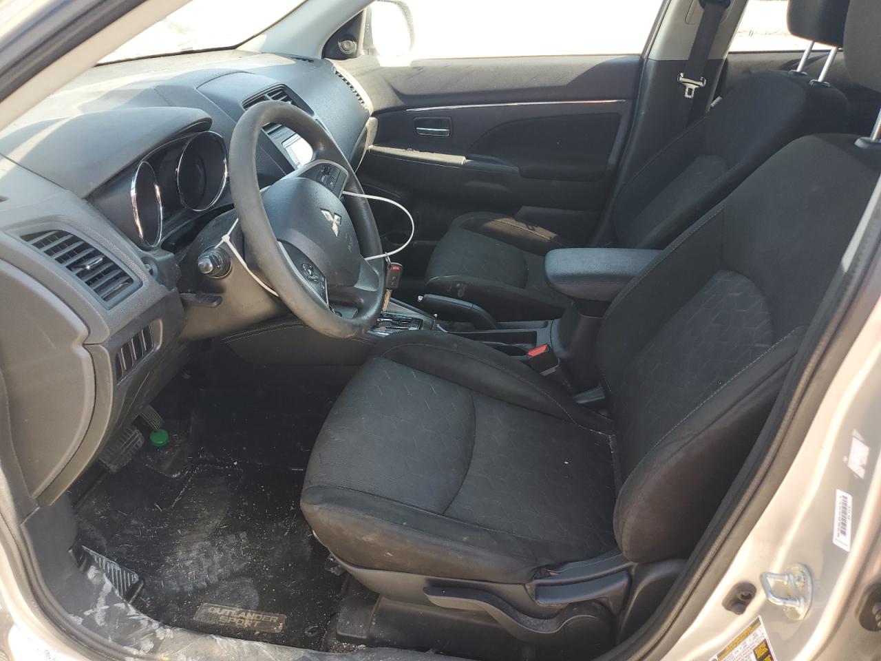 Mitsubishi Outlander Es Image 3