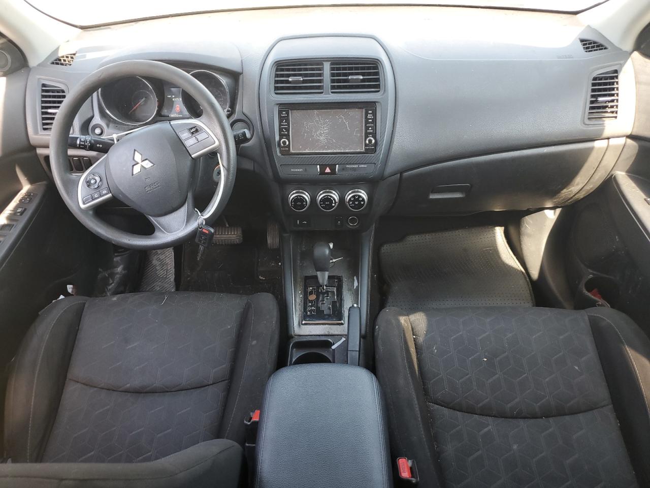 Mitsubishi Outlander Es Image 10