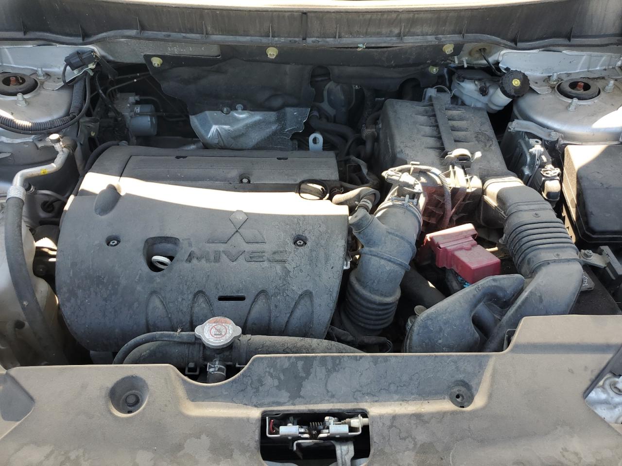 Mitsubishi Outlander Es Image 11