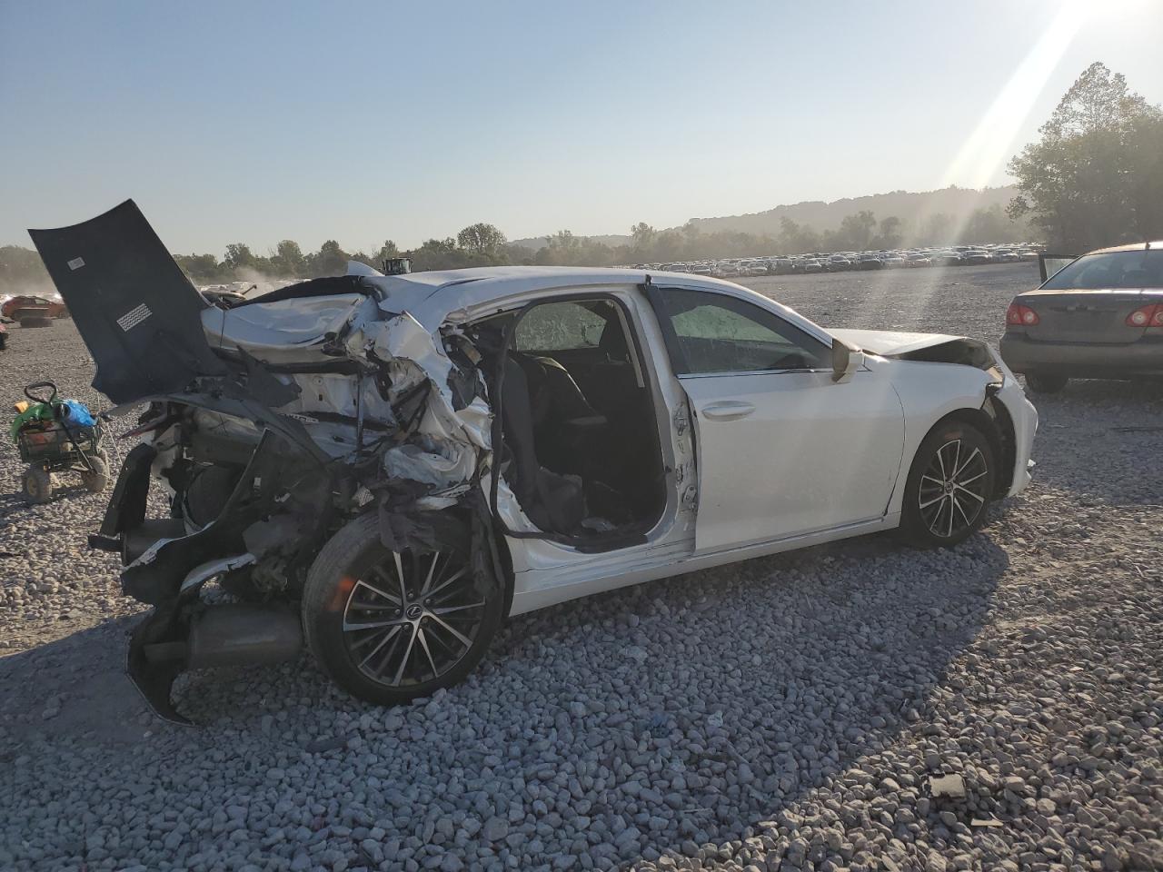 Lexus Es 350 Base Image 2