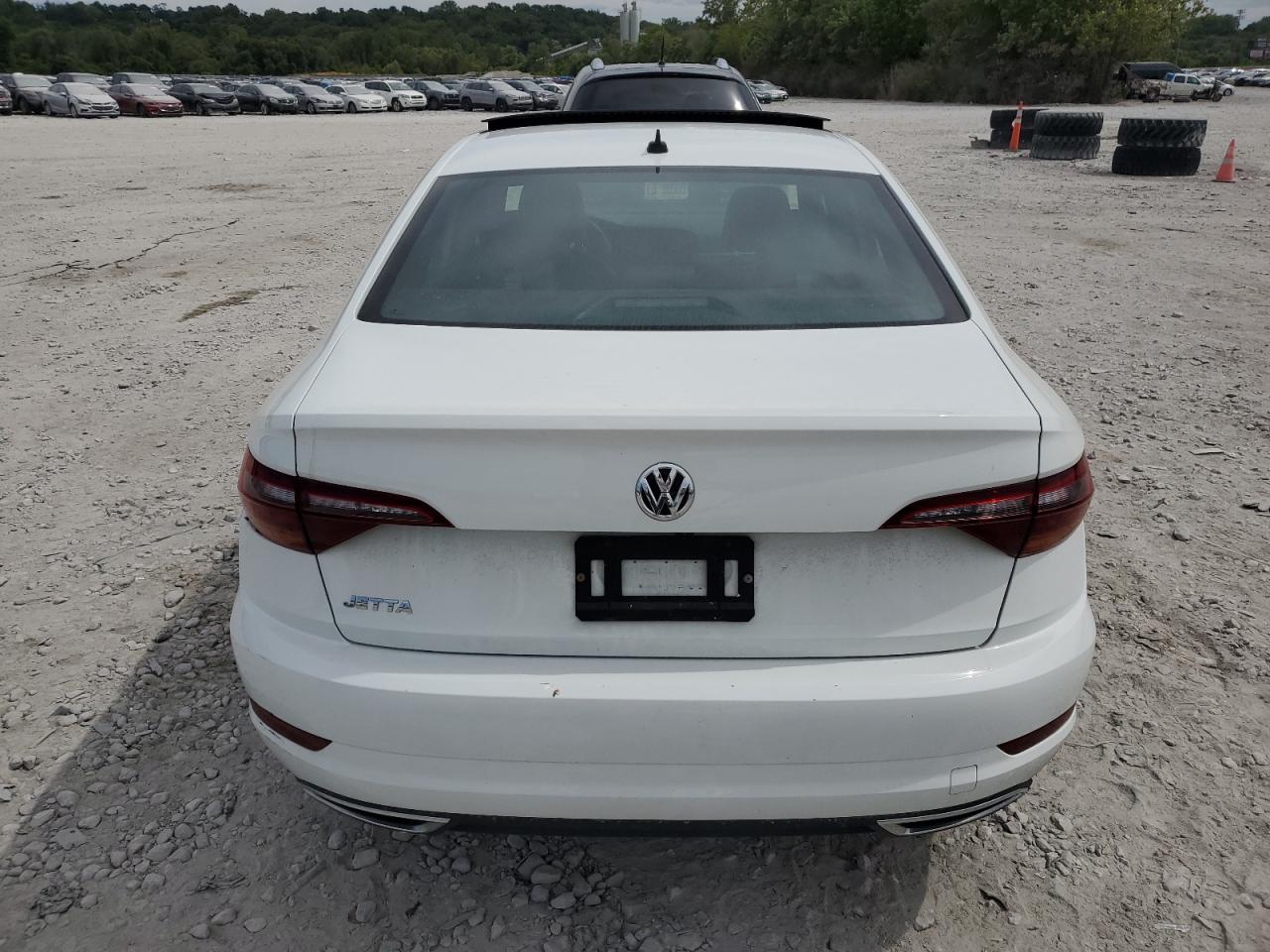 Volkswagen Jetta S Image 8