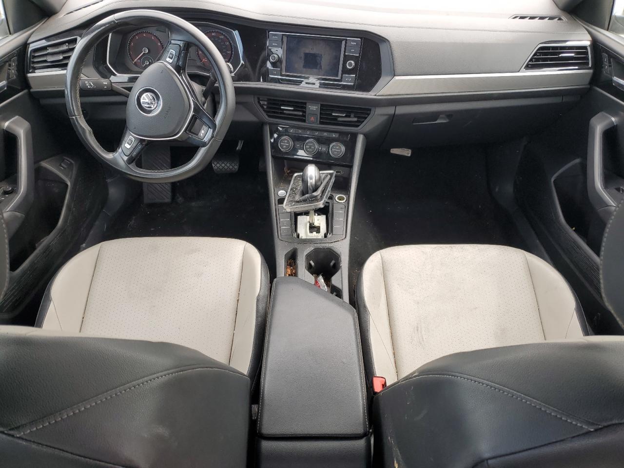 Volkswagen Jetta S Image 7