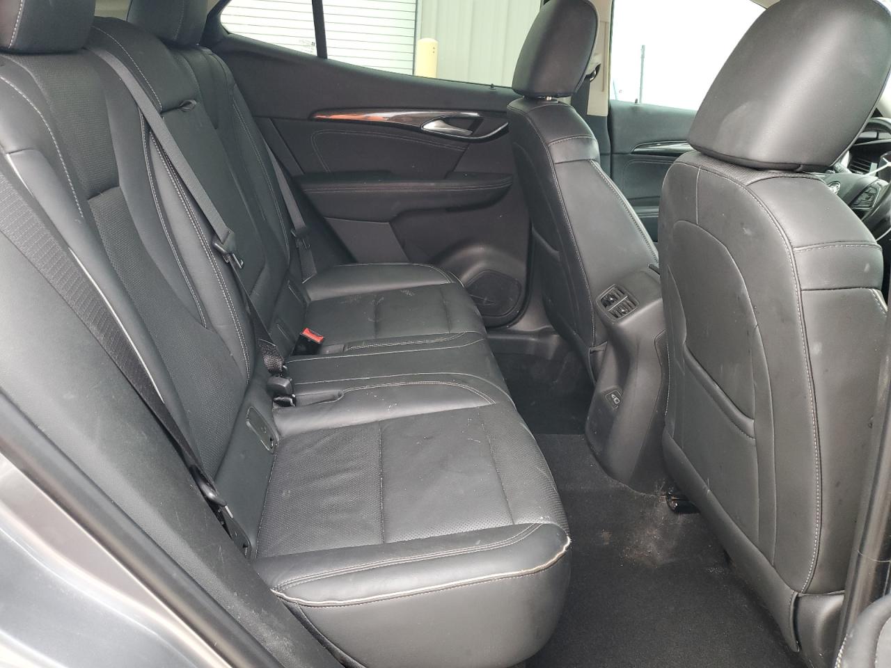 Buick Envision Essence Image 7