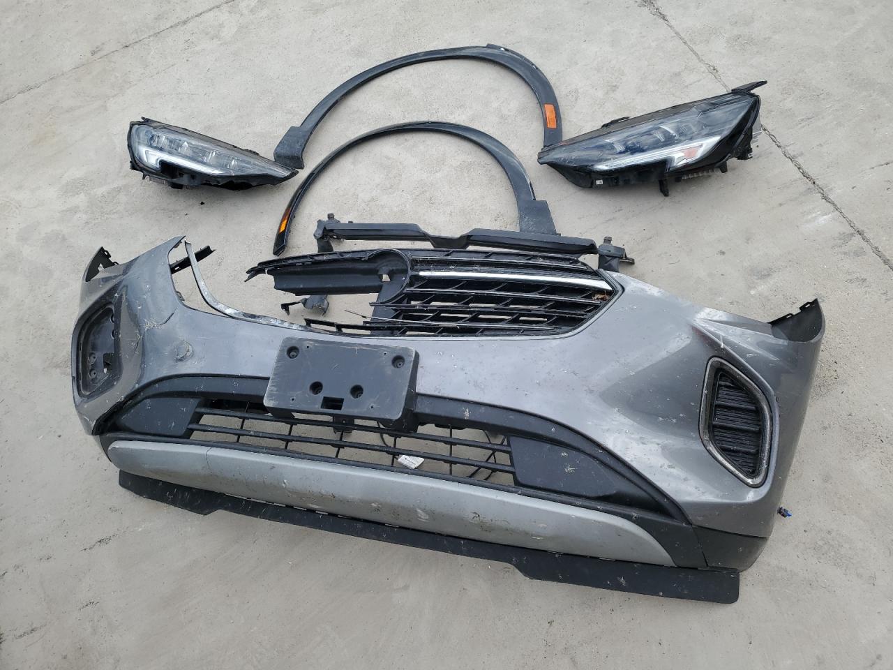 Buick Envision Essence Image 8