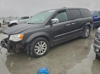  Salvage Chrysler Minivan