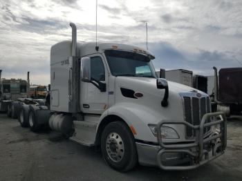  Salvage Peterbilt Tractor 579