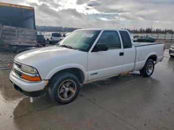  Salvage Chevrolet S-10