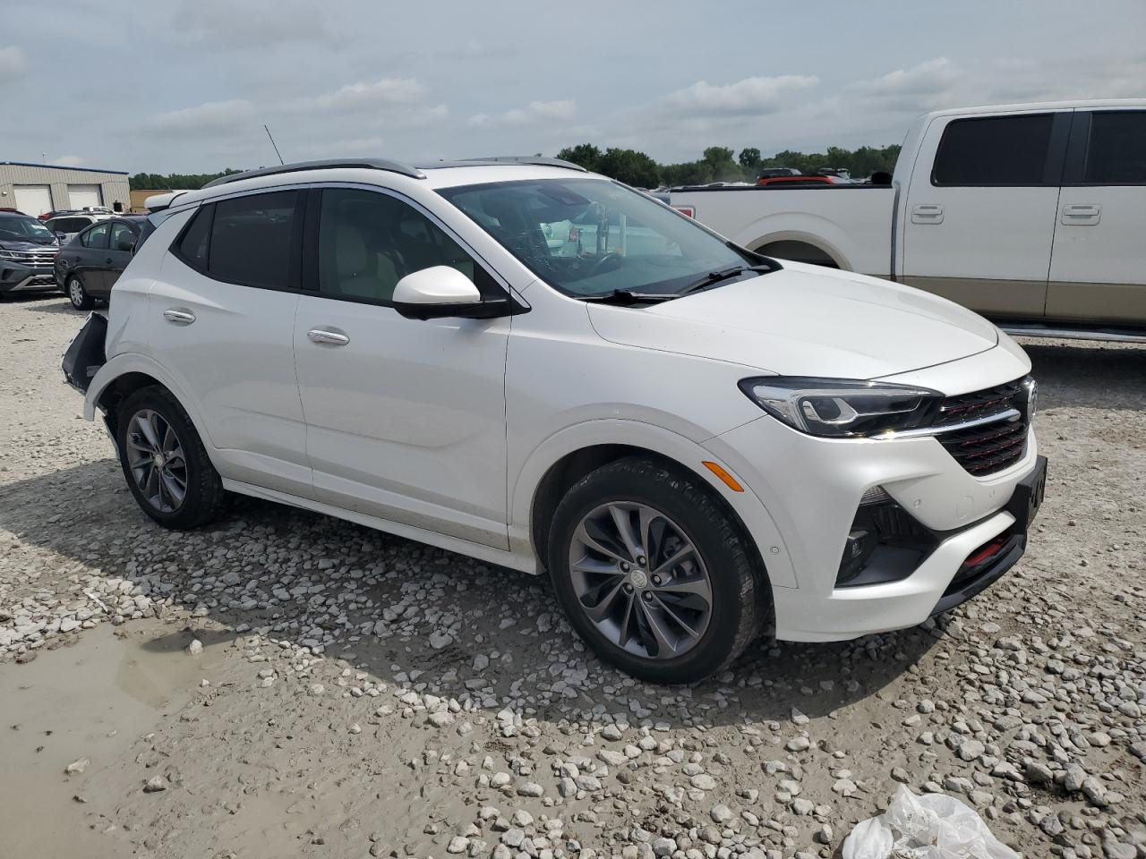 Buick Encore Essence Image 5