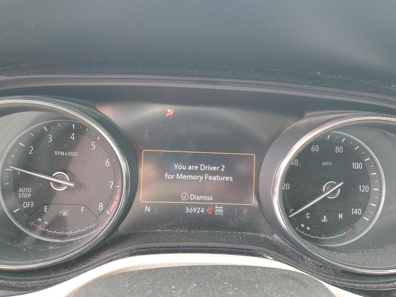 Buick Encore Essence Image 11