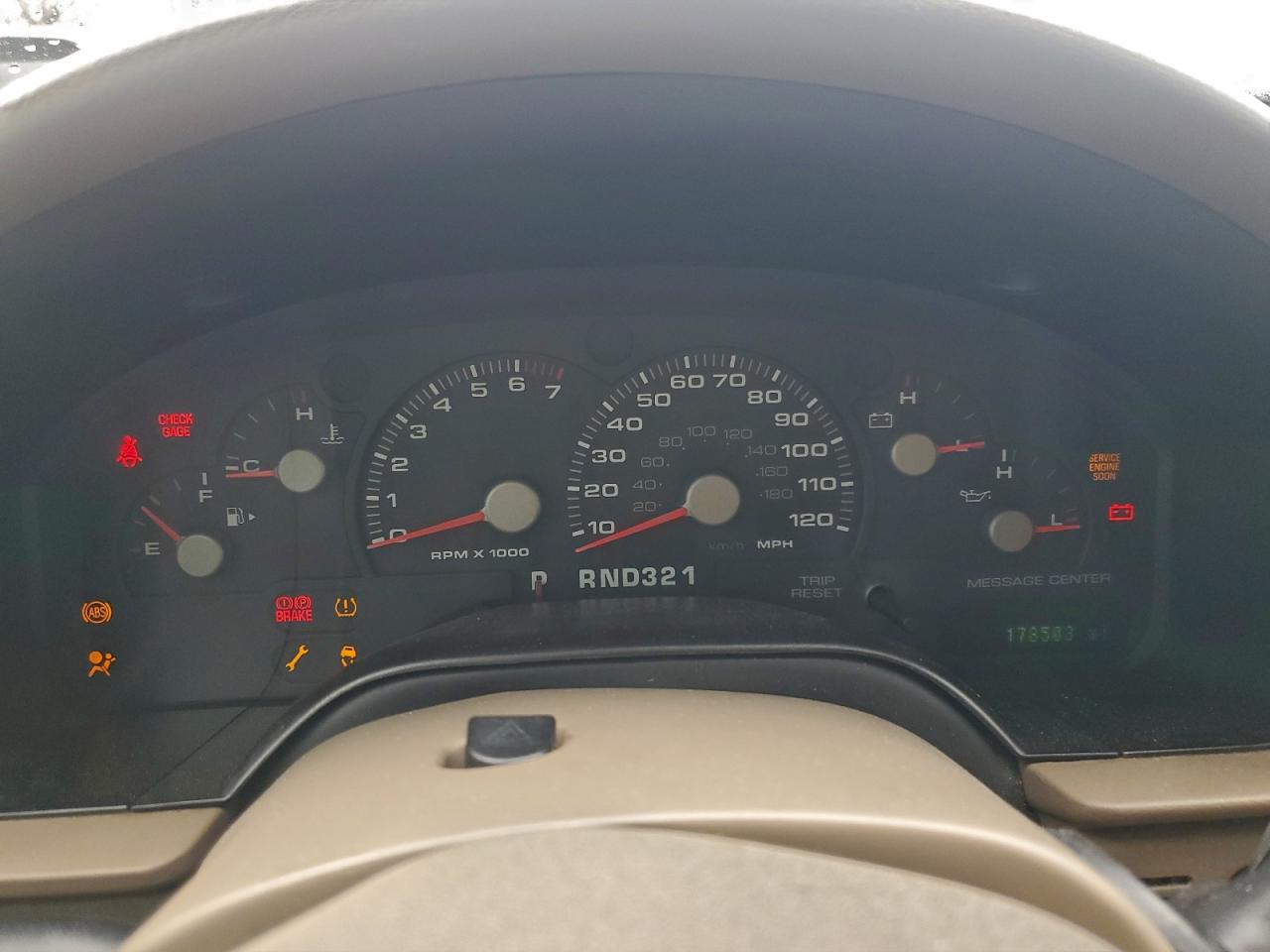 Ford Explorer Eddie Bauer Image 4