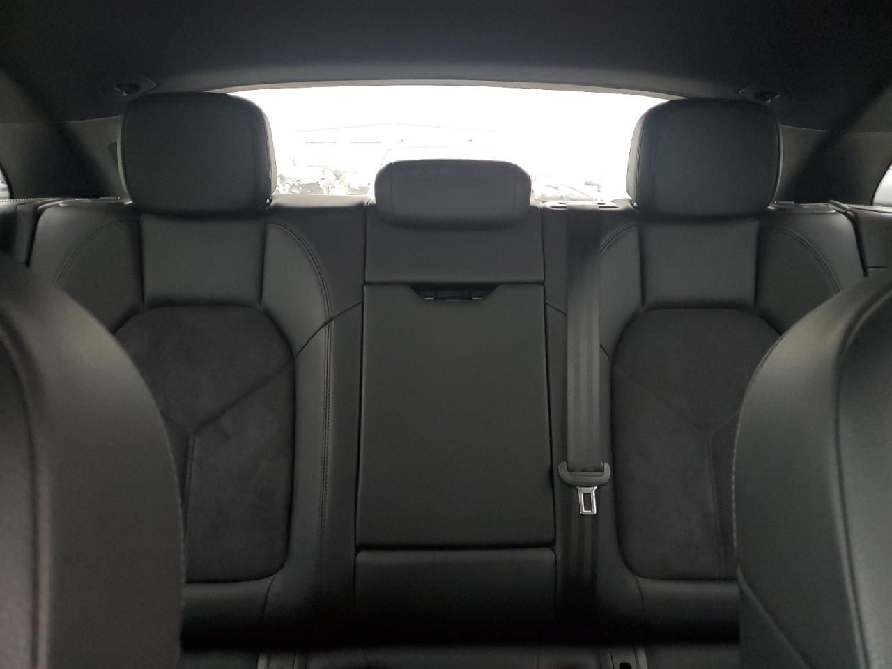 Porsche Macan S Image 5