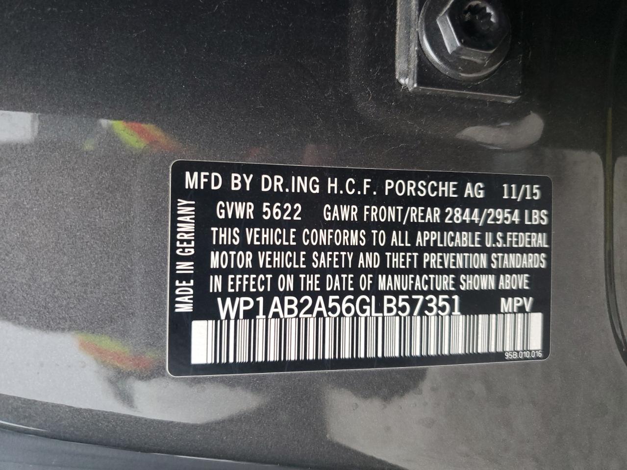 Porsche Macan S Image 13