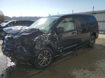  Salvage Dodge Caravan