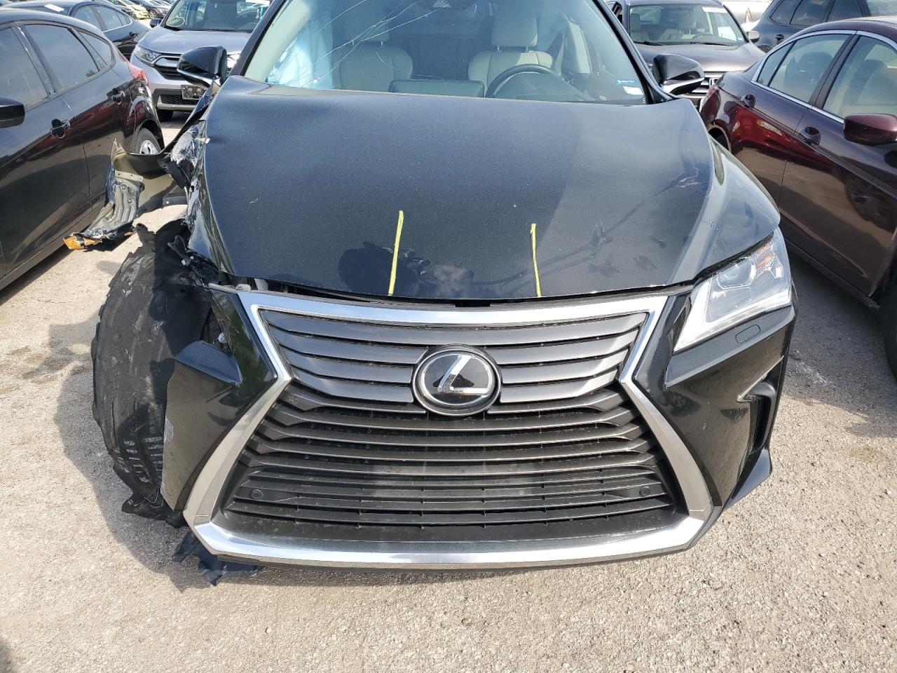 Lexus RX 350 Base Image 8