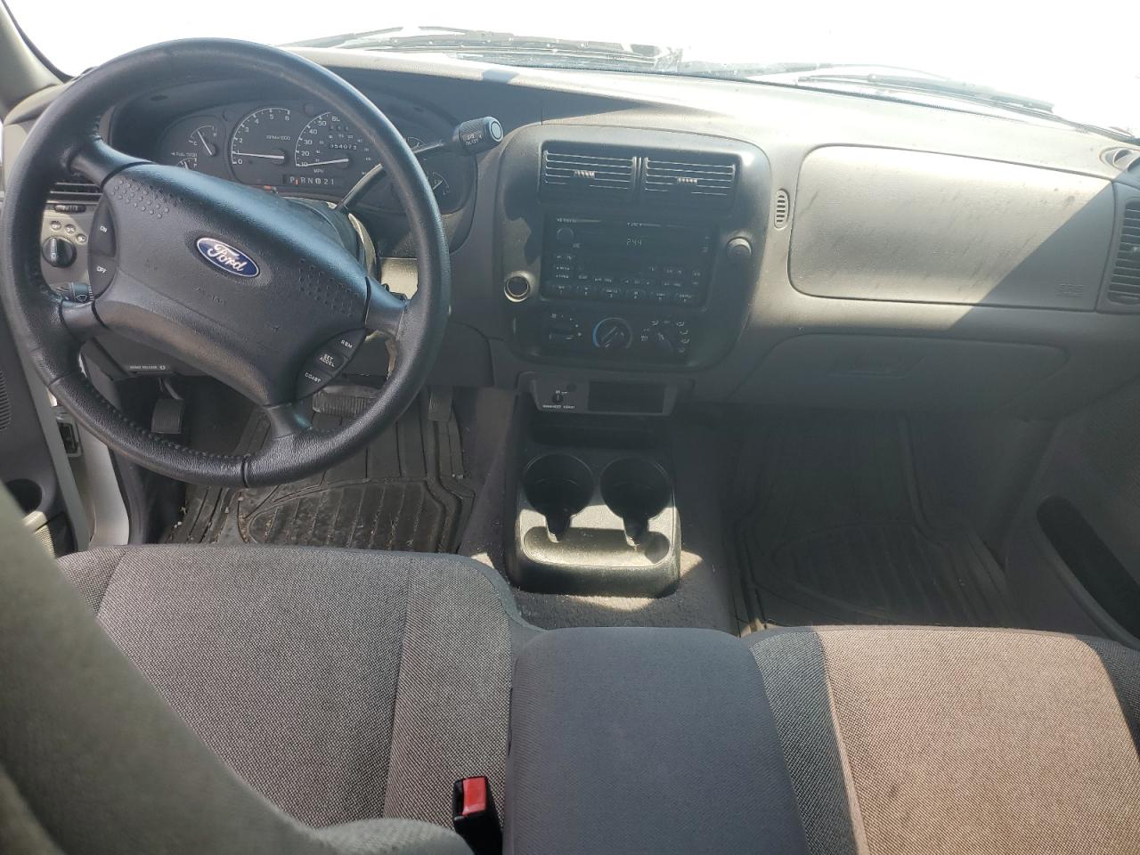 Ford Ranger Super Cab Image 11