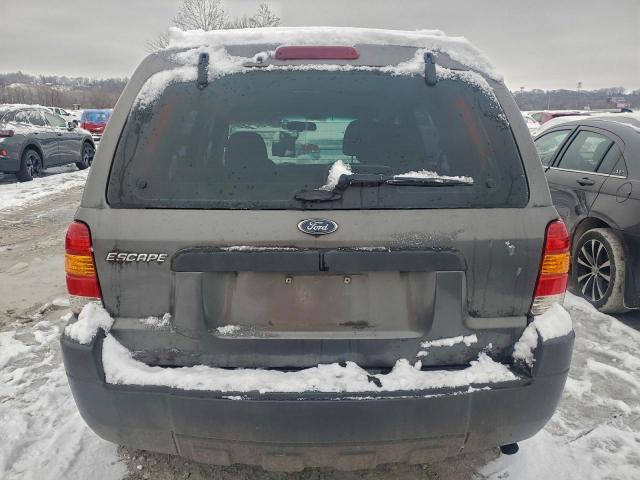 Ford Escape Xls Image 3