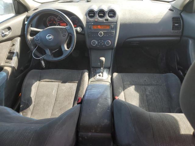 Nissan Altima Base Image 9