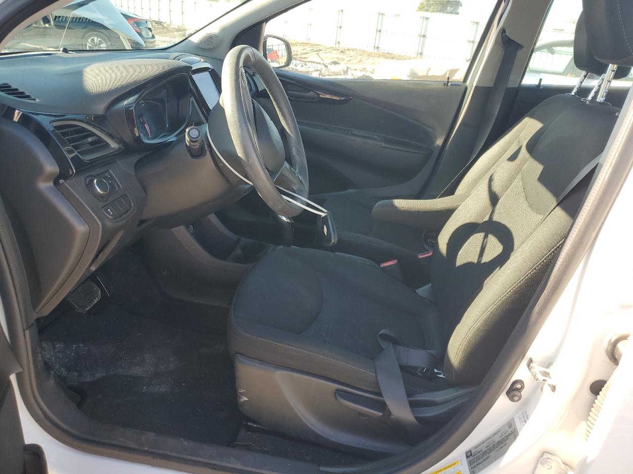 Chevrolet Spark 1lt Image 3